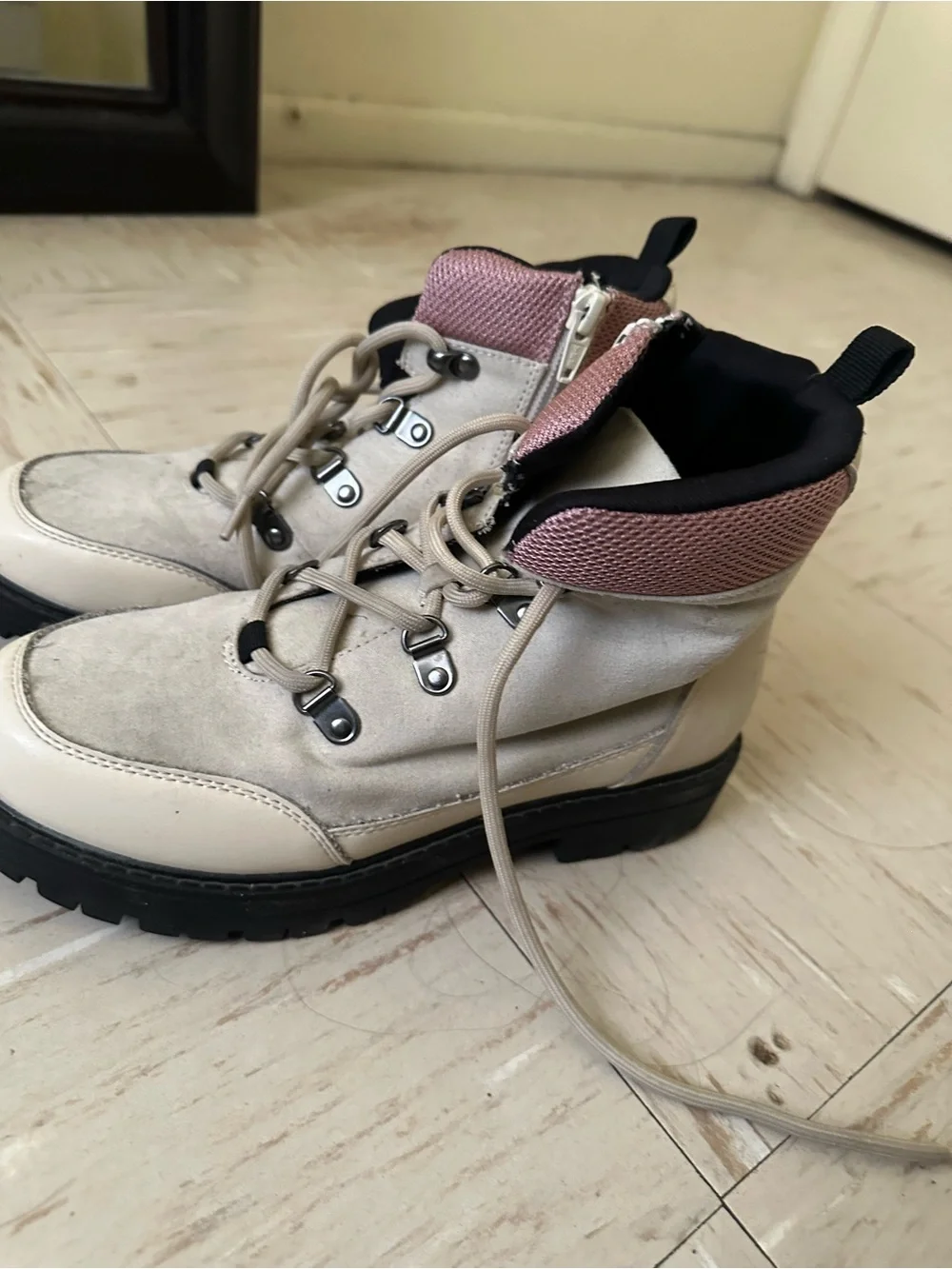 SO Kids Cream and Pink Lace-Up Outdoor Boots